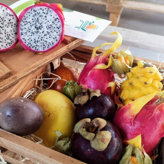 comprar surtido de frutas tropicales Motril