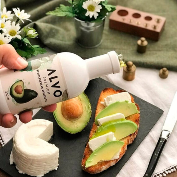 tostada aceite de aguacate
